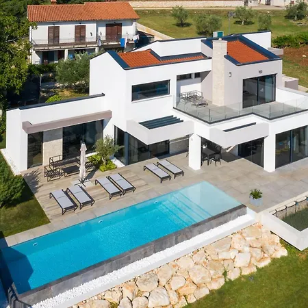 Villa Sunrise *