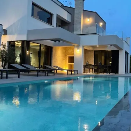 Villa Sunrise